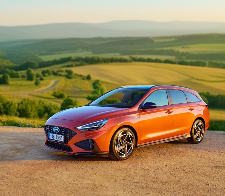 Hyundai i30 opäť najpredávanejší. S MY26 skončí fastback aj atmosférický 4-valec.