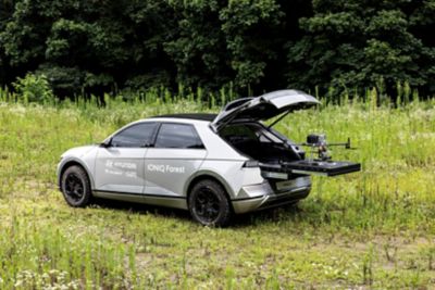De Hyundai IONIQ 5 Monitoring Drone Station.v