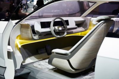 Driver seat of the Concept 45.