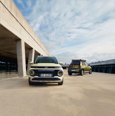 Hyundai INSTER in movimento su strada