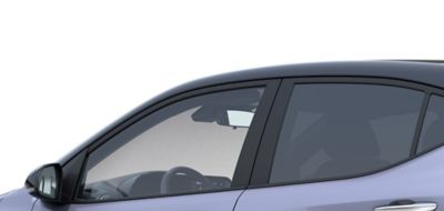 Keep the heat out and stay private with the tinted rear windows of the Hyundai i10.
