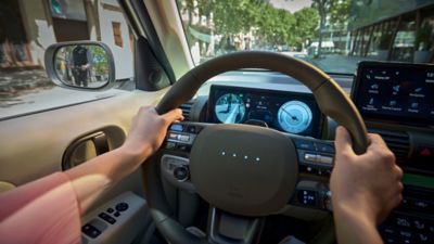 Volant a prístrojová doska vozidla Hyundai INSTER.