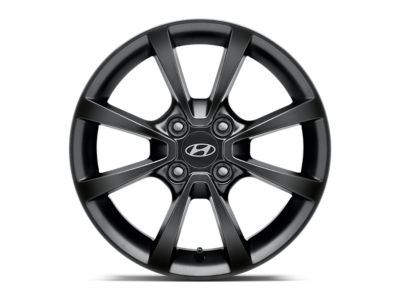 La jante en alliage 15" à huit branches en noir de la nouvelle Hyundai i10. 