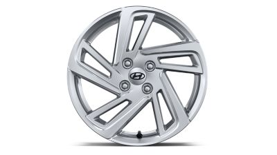 The 16" five double-spoke alloy wheel in silver of the new Hyundai i10. 
