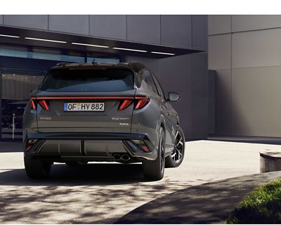 Les feux arrière à LED de Hyundai TUCSON Hybrid.
