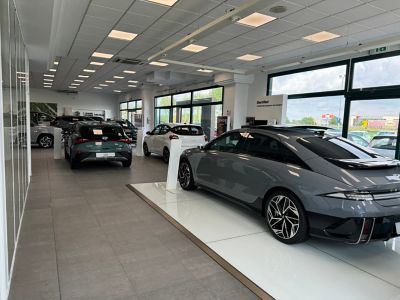 Interno della Concessionaria Autoteam