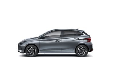 Hyundai i20 na zdjęciu z boku, podkreślającym jego dynamiczną sylwetkę.