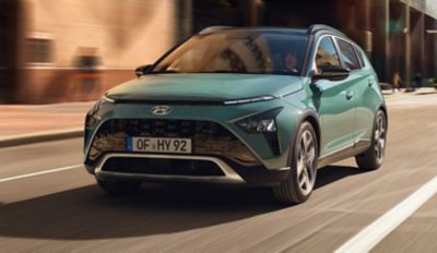L'ampia e potente griglia del SUV crossover compatto Hyundai BAYON.