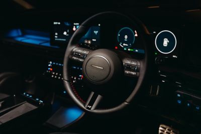 Hyundai TUCSON Hybrid N Line interior.