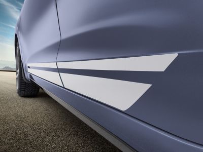 The head-turning sport stripes of the new Hyundai i10 as an accessory.