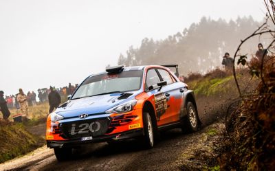 Hyundai Motorsport customer racing rally car i20 R5 shown from front.