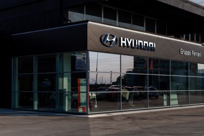 Esterni della concessionaria Hyundai Gruppo Ferrari