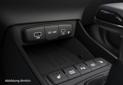 USB-Anschlüsse in der Mittelkonsole eines Hyundai BAYON.