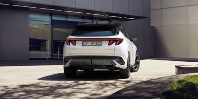 Detailansicht eines Doppelendrohr von einem Hyundai KONA