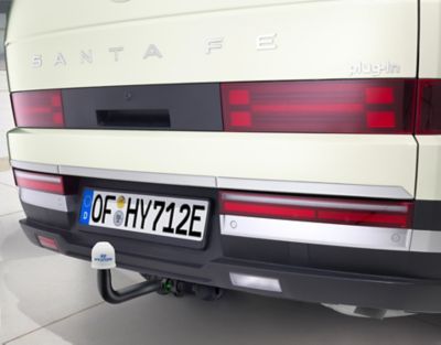Die abnehmbare Anhängerkupplung eines Hyundai SANTA FE. 