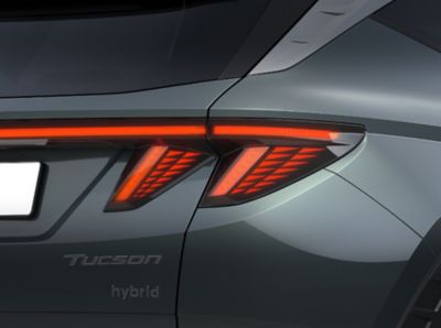 Heckdetail mit LED-Rückleuchten eines Hyundai TUCSON.
