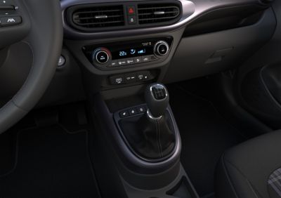 The smooth-shifting 5-speed manual transmission in the Hyundai i10.