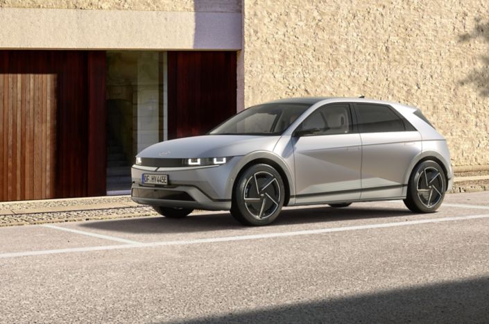 Hyundai IONIQ 5, con il Model Year 27  la gamma si rinnova: più tecnologia e una struttura di offerta ancora più competitiva