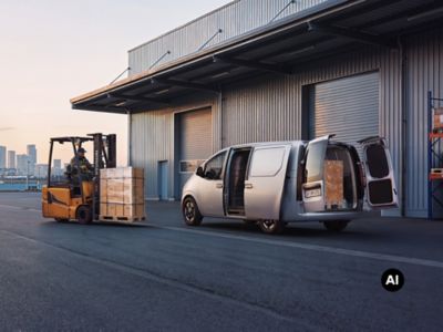 Hyundai STARIA Cargo supporting fleet logistics, warehousing, and urban deliveries.