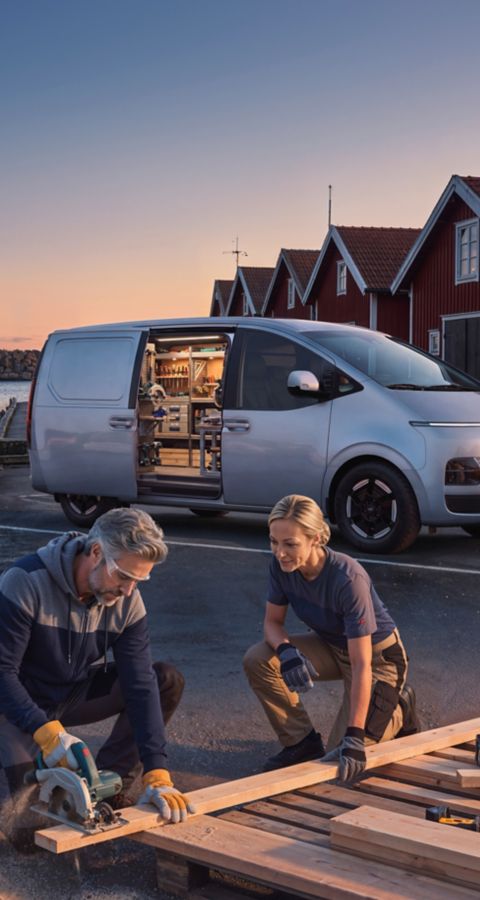Hyundai STARIA Electric Varebil bygget om til et mobilt verksted.