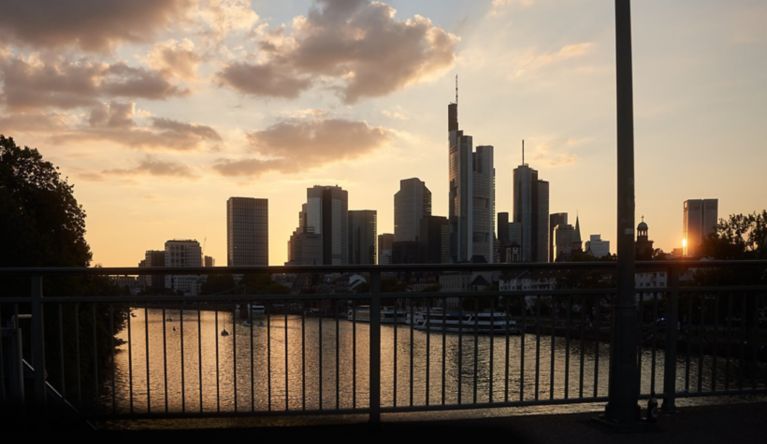 Unterwegs mit dem IONIQ 5 - Skyline Frankfurt
