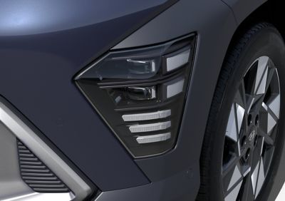 Het opvallende design met dubbele koplampen van de Hyundai KONA.