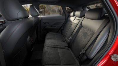 Hyundai KONA Hybrid N Line alcantara läderklädsel.