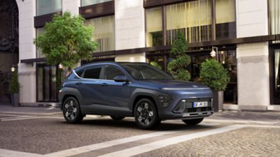 L’arrière de KONA Hybrid Nouvelle Génération, mettant en valeur les feux arrière.