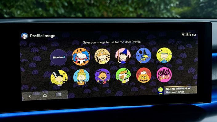Hyundai brings Halloween to the infotainment screen with new PEANUTS™ Display Theme