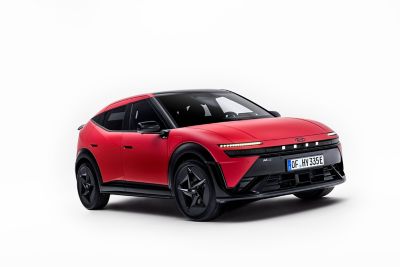 Hyundai IONIQ 3’ü Milano Tasarım Haftası’nda Tanıttı.