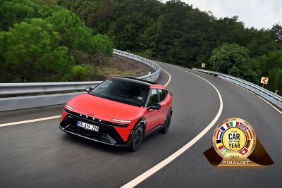 Hyundai IONIQ 3, 2027 Avrupa’da Yılın Otomobili Finalisti Seçildi.