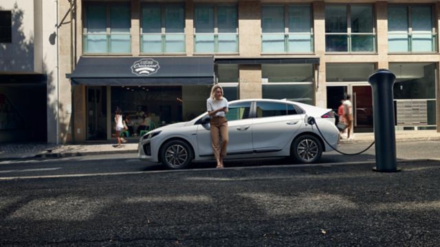 Bluelink video IONIQ Electric. Video.