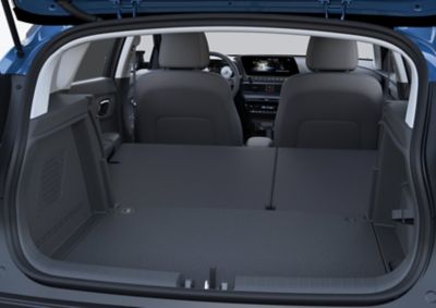 Vue intérieure du coffre du SUV compact Hyundai BAYON.