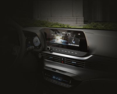 The large 10.25-inch infotainment touchscreen of the new Hyundai BAYON.