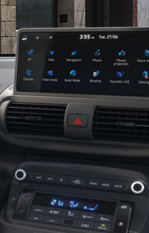 Closeup of the 10.25" centre touchscreen of the new Hyundai INSTER small electric car.