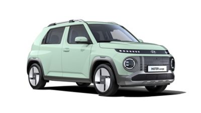 The Hyundai INSTER Lounge side view with exclusive 17” alloy wheels and silver side claddings.