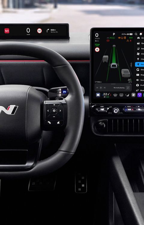 Hyundai IONIQ 3 digital cockpit and online services display.