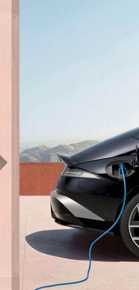 Hyundai IONIQ 6 with charging cable, Mode3 and Mobility dock accessories.