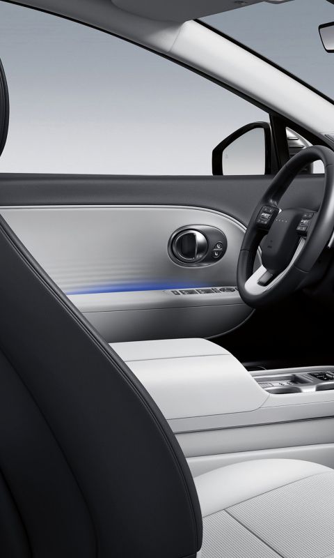Customised ambient lighting inside the Hyundai IONIQ 9 electric SUV.