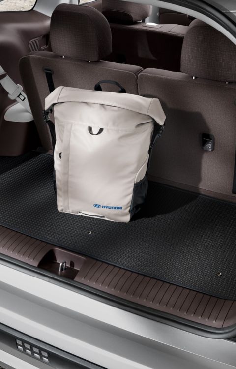 Hyundai IONIQ 9 Trunk mat protection accessory.