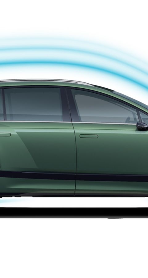 Side view of Hyundai IONIQ 9 electric SUV show the aerodynamic flow.