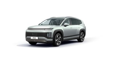 Hyundai IONIQ 9 entry trim GLS front 3/4 view