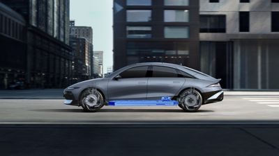  The Hyundai IONIQ 6 shown with an x-ray view of the battery pack.