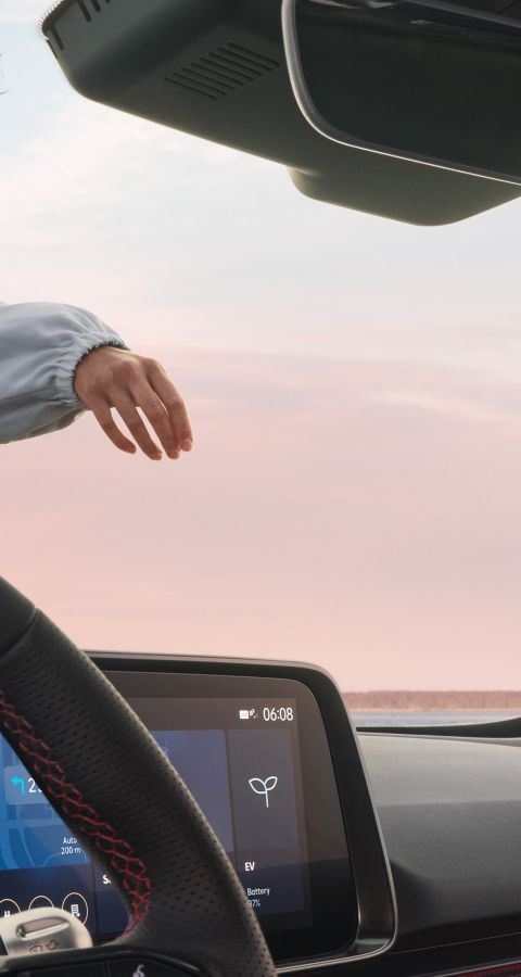 Sportliche rote Akzente im Cockpit der Hyundai IONIQ 6 N Line Limousine.
