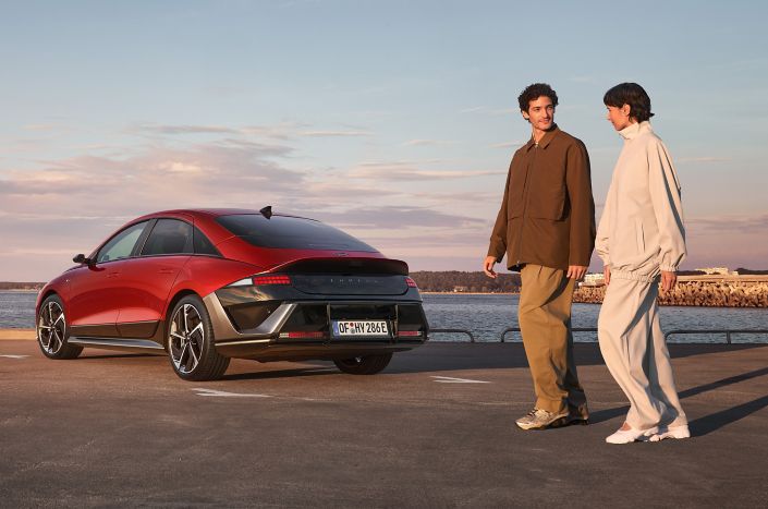 Nový Hyundai IONIQ prináša futuristický dizajn, pokročilé technológie a dojazd až 680 km