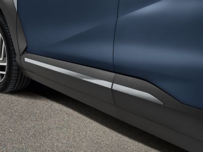 Nærbilde av pyntelister på Hyundai KONA Electric SUV.