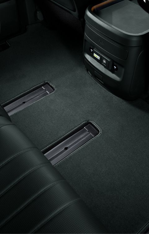 Hyundai STARIA Electric VIP premium carpeting detail.