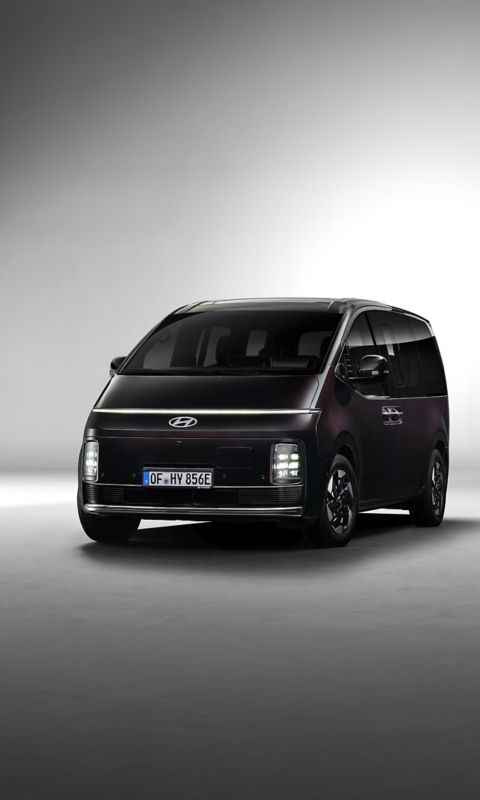 Hyundai STARIA Electric viewed from the front, with a white background.
