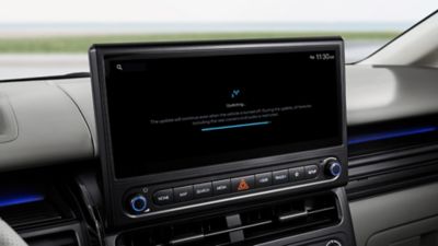 Wireless software update on the centre screen of the STARIA Electric