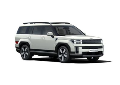 The Hyundai SANTA FE Hybrid and its high hood and H-shaped headlamps. 